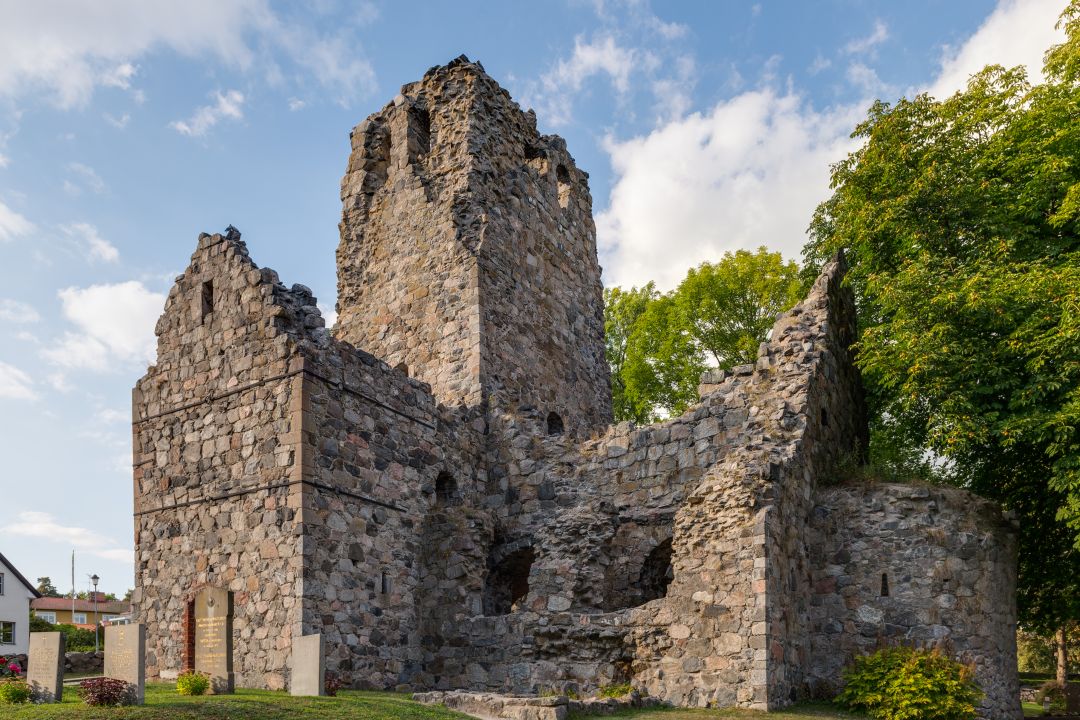 Sankt Olofs kyrkoruin 6